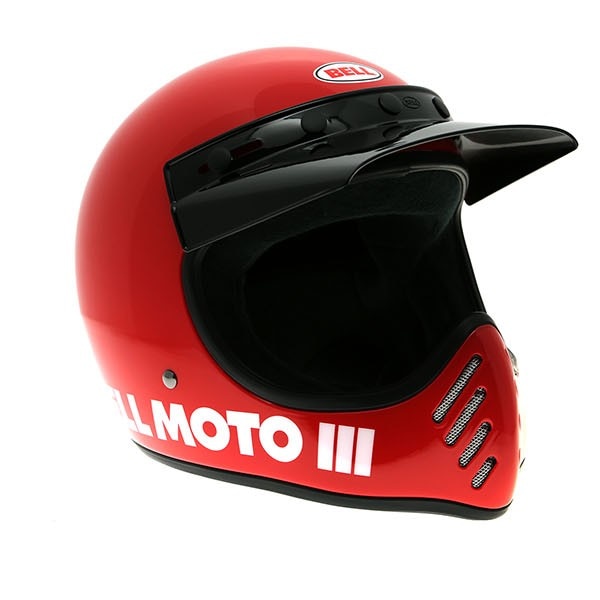 Bell_Moto_3-Classic_Red_front_quarter_317748.jpg