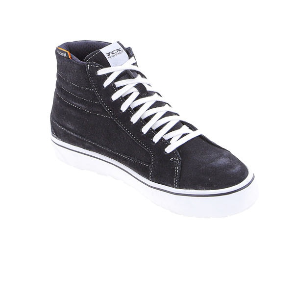 TCX_Street_3_WP_Boots-Black-White_front_right_quarter_560895.jpg