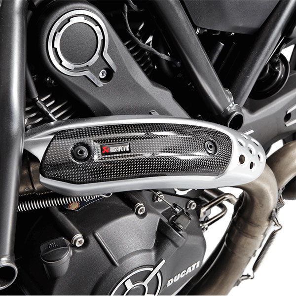 akrapovic_slip-on-silencer-heat-shield_ducati-797_carbon-fibre_detail1.jpg