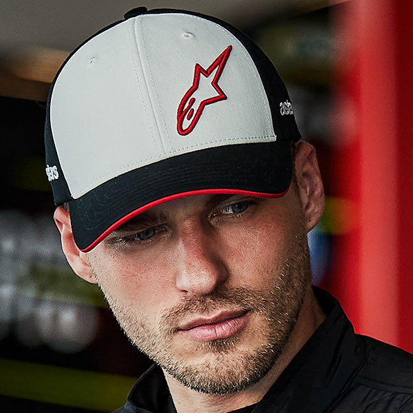 alpinestars_casual-wear_sessionised-hat-cap_whilte-black-red_lifestyle1.jpg