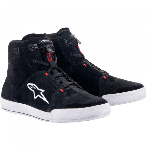 alpinestars_chrome-riding-shoes_black-white-bright_red.jpg