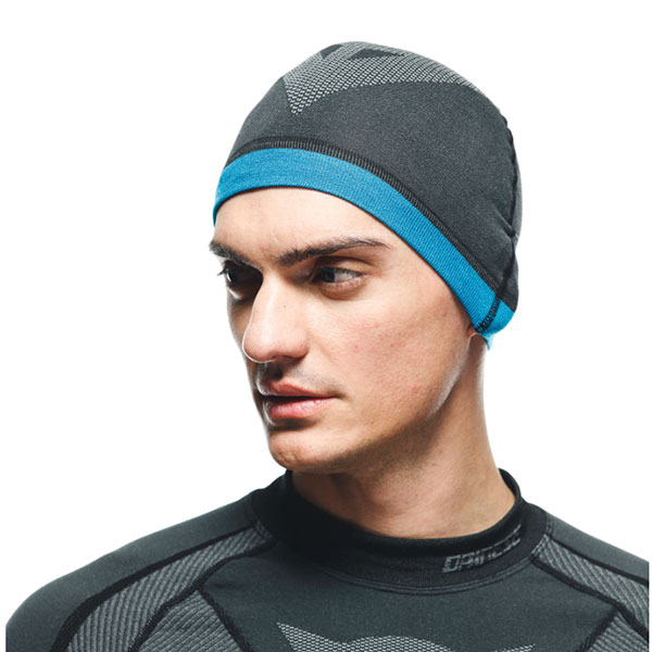 dainese_base-layers_dry-cap_black-blue_detail1.jpg