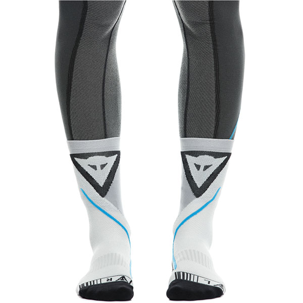 dainese_base-layers_dry-mid-socks_black-blue_detail1.jpg