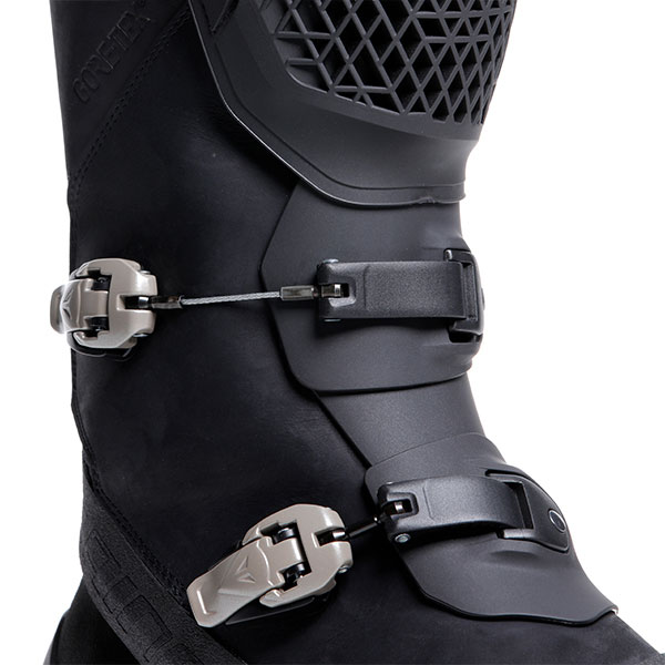 dainese_boots_seeker_black_detail3.jpg