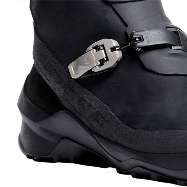 dainese_boots_seeker_black_detail4.jpg