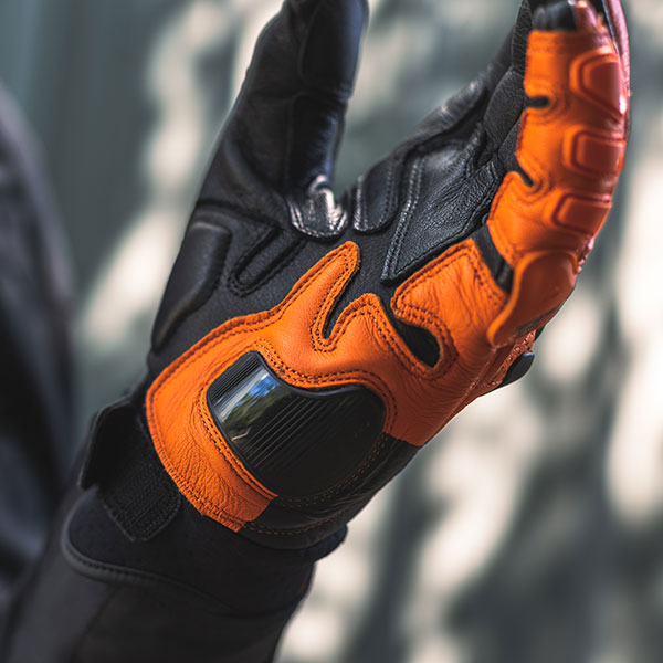 dainese_gloves-leather_x-ride_black_flame_orange_lifestyle-5.jpg