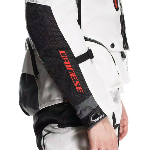 dainese_jackets_textile_super-adventure-absoluteshell_glacier-grey-iron-gate_detail7.jpg