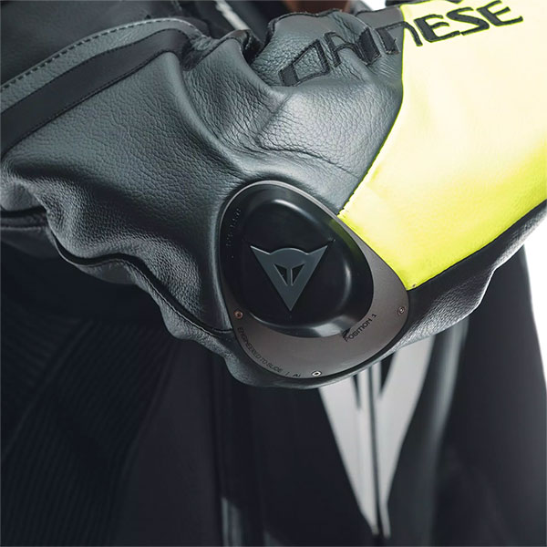 dainese_suit_leather_misano-3-d-air-perforated_black-anthracite-fluo-yellow_detail7.jpg