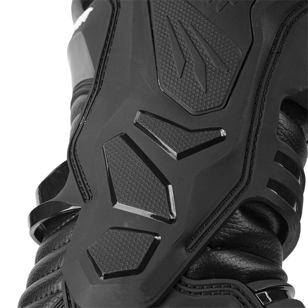 eleveit_x-legend-off-road-boots_black_detail1.jpg