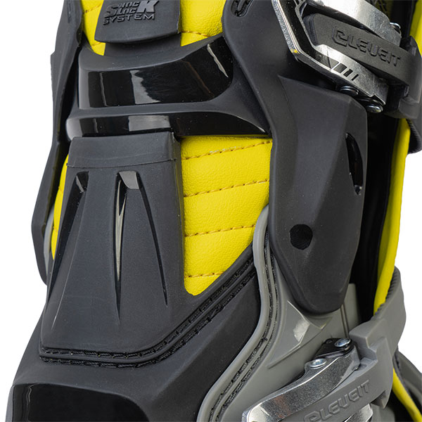 eleveit_x-legend-off-road-boots_grey-yellow_detail2.jpg