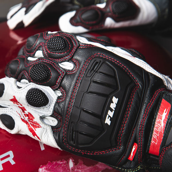 flm_gloves_sports-leather-8.0_black-white-red_lifestyle3.jpg