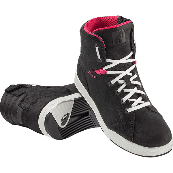 forma_boots_microfibre_ladies_swift-x-fit-dry_black-white.jpg