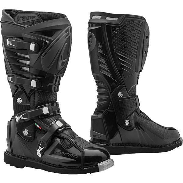 forma_boots_predator-2-enduro_black.jpg