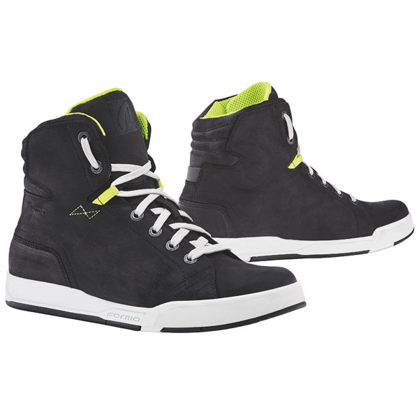 forma_boots_swift-dry_black-white.jpg