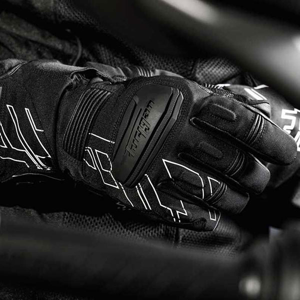 furygan_gloves_starker-d3o-primaloft_black_lifestyle1.jpg