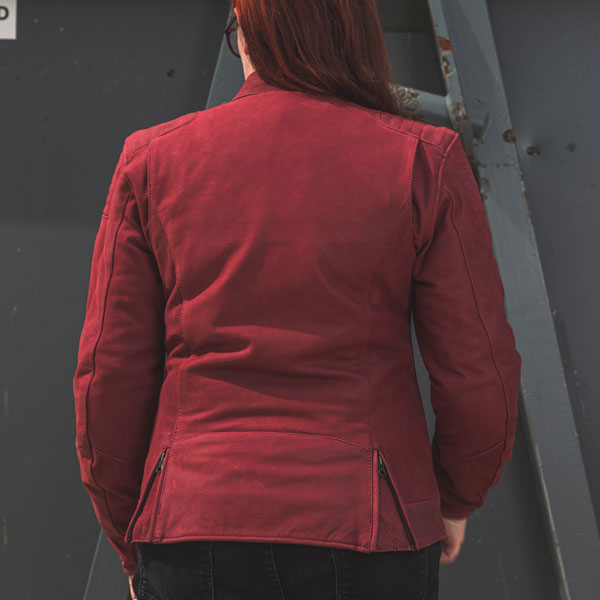 furygan_ladies_jacket-leather_debbie_bordeaux_lifestyle3.jpg