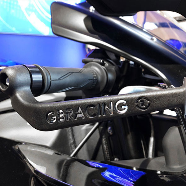 gb-racing_brake-lever-guard_yamaha-yzf-r1-r6_detail4.jpg