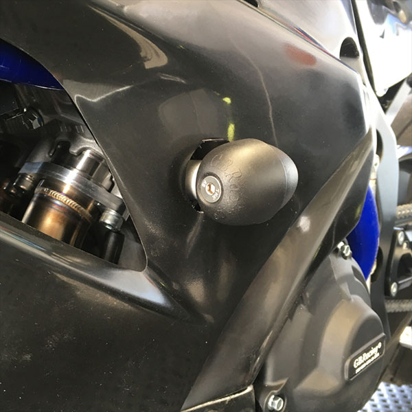 gb-racing_crash-protectors_bullet-frame-slider-race_suzuki-gsx-r1000r_lifestyle1.jpg