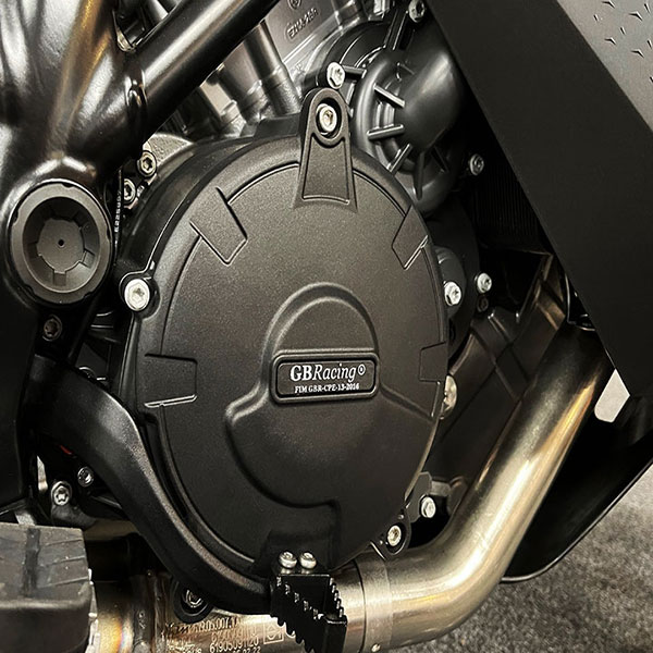 gb-racing_crash-protectors_engine-cover-set_ktm-1290-super-duke-gt_llifestyle2.jpg