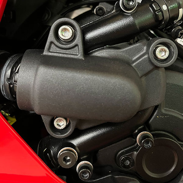 gb-racing_crash-protectors_secondary-engine-cover-set_ducati-supersport-s_lifestyle4.jpg