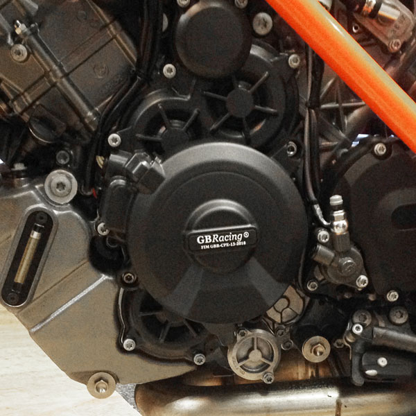 gbracing_alternator-cover_ktm_ec-1290-2012-1-gbr_detail1.jpg