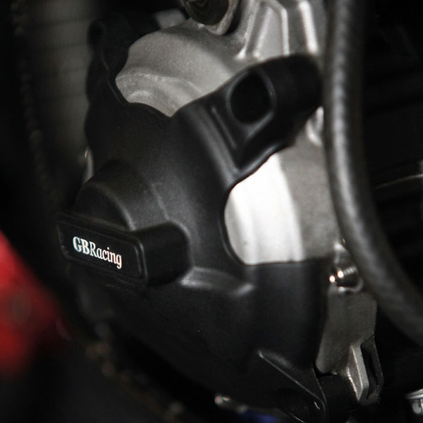 gbracing_alternator-cover_yamaha_ec-r1-2009-1-gbr_detail1.jpg