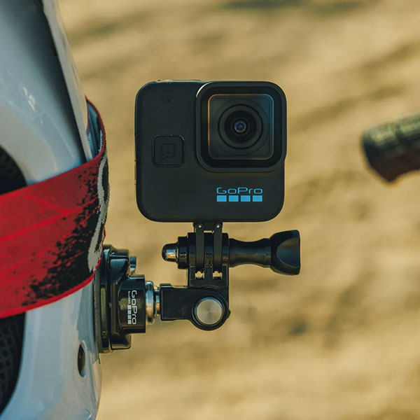 gopro_helmet_front_and_side_mount_detail2.jpg