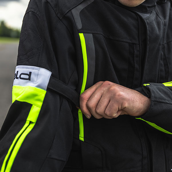 held_jacket_textile_4-touring_black-fluo-yellow_lifestyle-3.jpg