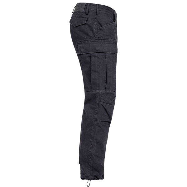 john-doe_textile-trousers_regular-cargo-mono_black_detail2.jpg