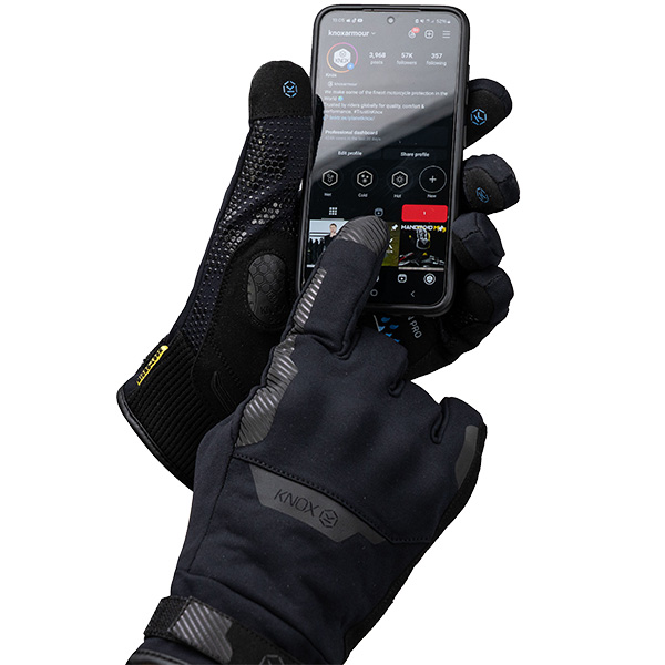 knox_gloves_action-pro-wp_black_detail4.jpg