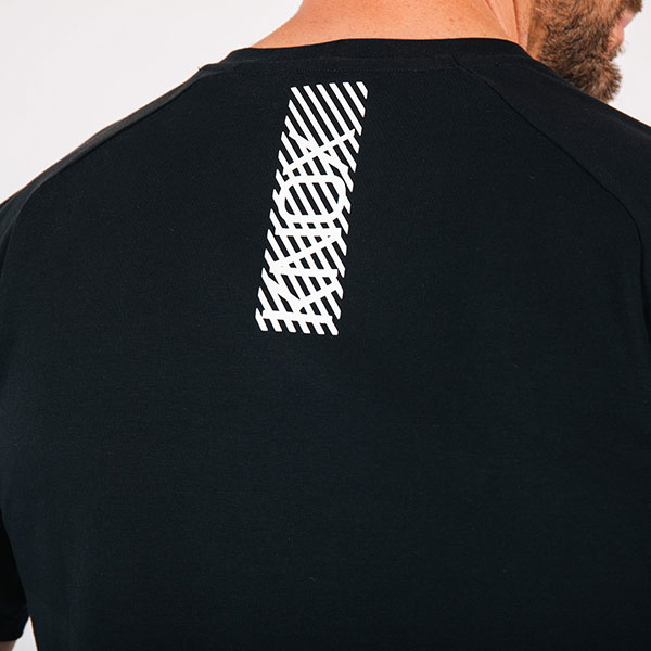 knox_illusion_strip_tee_black_detail6.jpg