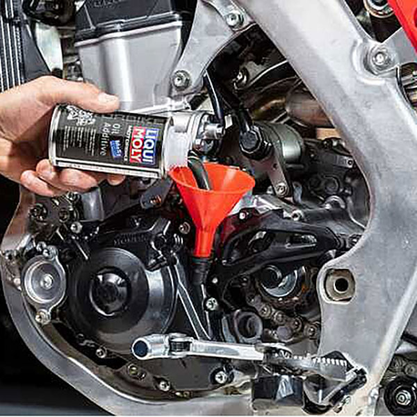 liqui-moly_oil-&-lubricants_oil-additive_125ml_detail2.jpg