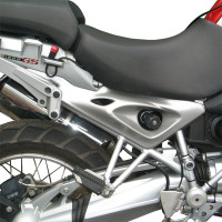 Pyramid Infill Panels Metallic Silver - BMW R1200GS / Adventure (04-12)