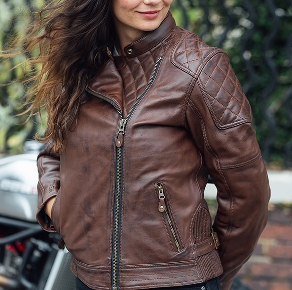 merlin_bristol-ladies-leather-jacket_brown_lifestyle1.jpg