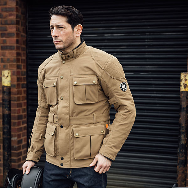 merlin_jacket-textile_burslem-eco_sand_lifestyle3.jpg