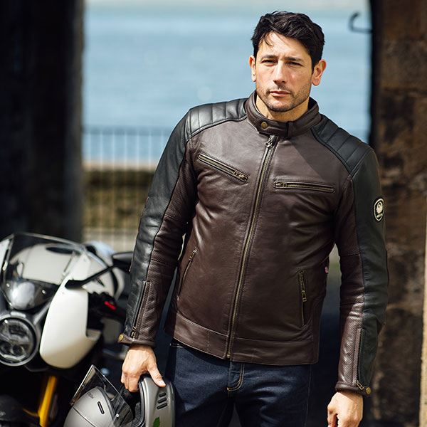 merlin_jacket_leather_chase-ii-d3o-perforated_brown-black_lifestyle1.jpg