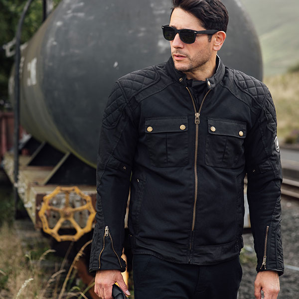 merlin_jacket_textile_shenstone-ii-cotec-air_black_lifestyle1.jpg