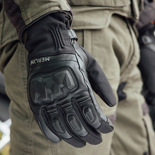 merlin_rexx-hydro-d3o-leather-gloves_black_detail3.jpg