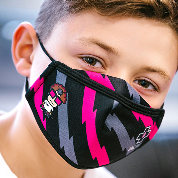 muc-off_face-mask_dr-x_kids_bolt_lifestyle1.jpg