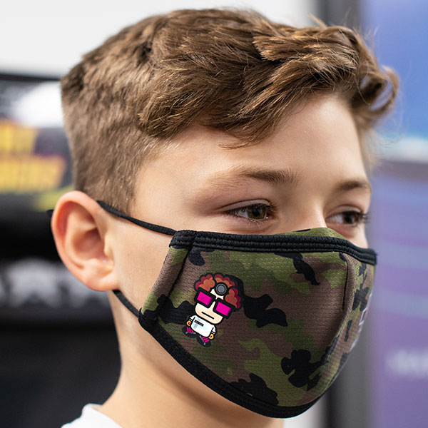 muc-off_face-mask_dr-x_kids_camo_lifestyle1.jpg