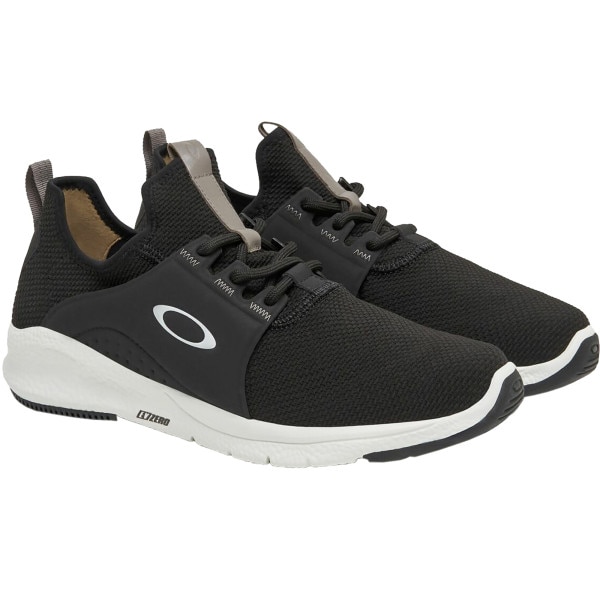 oakley_casual-wear-shoes_dry-trainers_jet-black.jpg