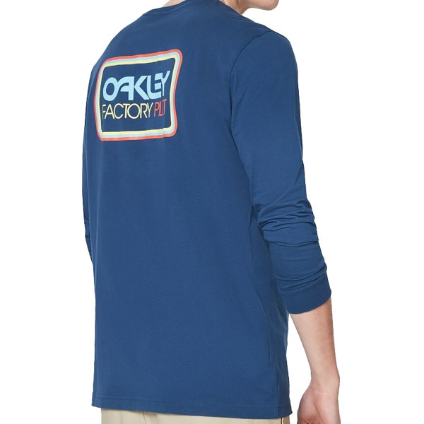 oakley_casual-wear_factory-pilot-long-sleeve-t-shirt_universal-blue_detail1.jpg