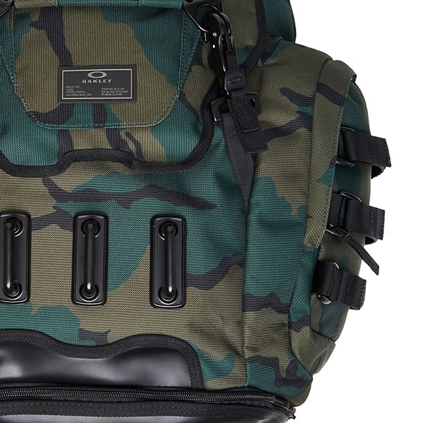 oakley_kitchen_sink_backpack_b1b_camo_hunter_detail3.jpg