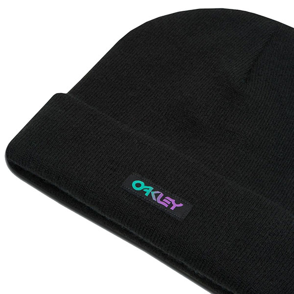 oakley_snow_beanie_b1b_blackout_detail2.jpg