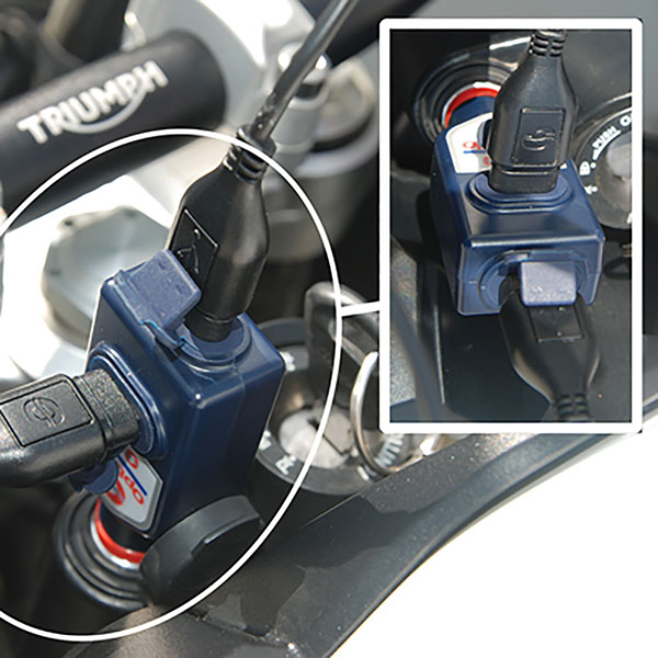 optimate_motorcycle-accessories_usb-a-dual-charger-3300ma_din-connection_detail5.jpg