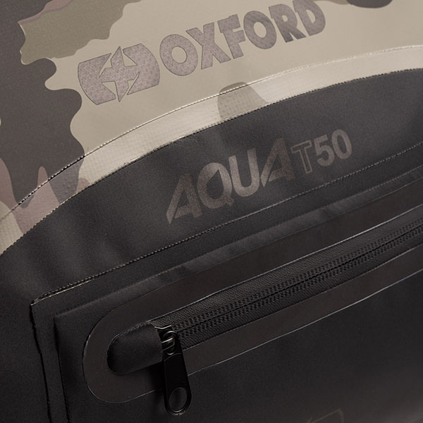 oxford_luggage_aqua-t50-roll-bag_camoflage-black_detail1.jpg