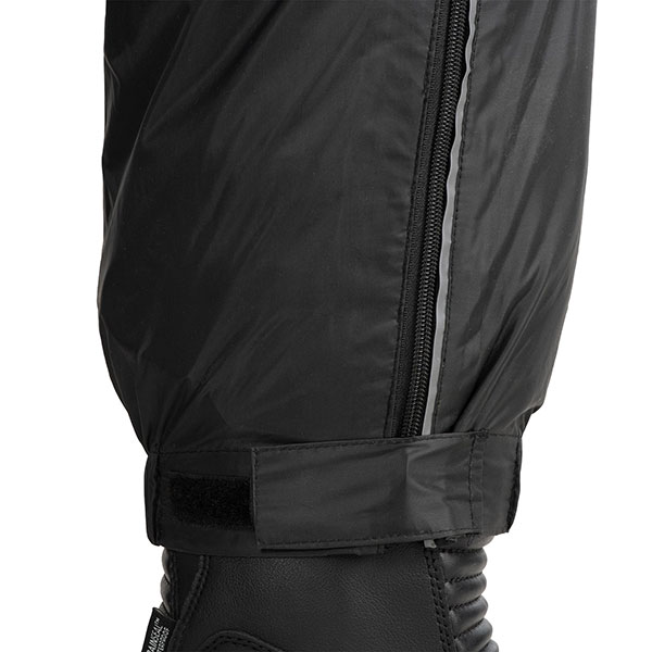 oxford_waterproofs_rainseal-over-trousers_black_detail4.jpg