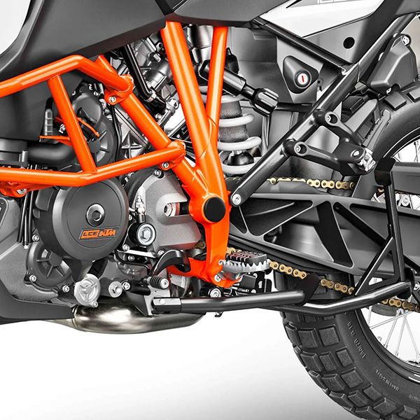 pyramid-frame-end-caps-matte-black-ktm-1290-superduke-gt-2016current_lifestyle1.jpg