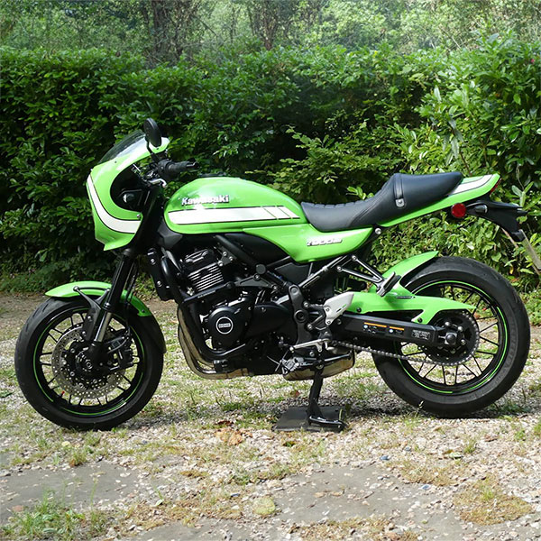 pyramid-hugger-gloss-green-vintage-lime-green-kawasaki-z-900-rs-cafe-20182019_lifestyle1.jpg