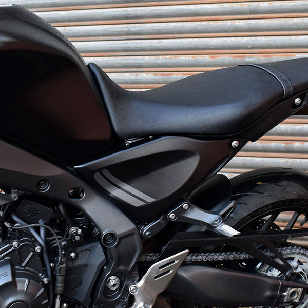 pyramid-infill-panels-yamaha-mt-09-20212023_lifestyle1.jpg